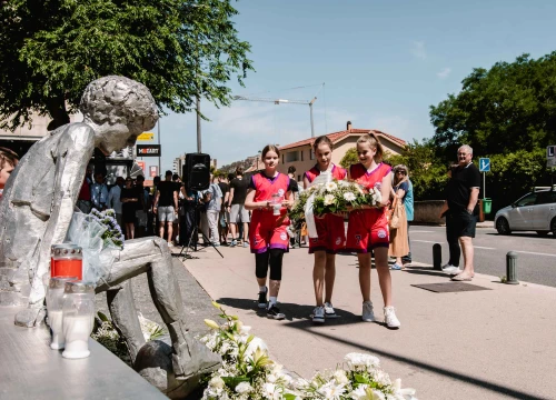 Fotografija 22 - Obilježena 29. godišnjica smrti Dražena Petrovića: 'On je bio veliki igrač, vođa, kapetan i još veći čovjek'