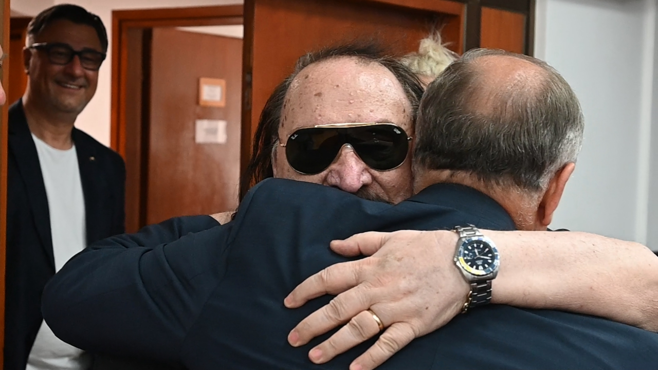 Mišo Kovač klinici splitskog KBC-a donirao vrijedan uređaj