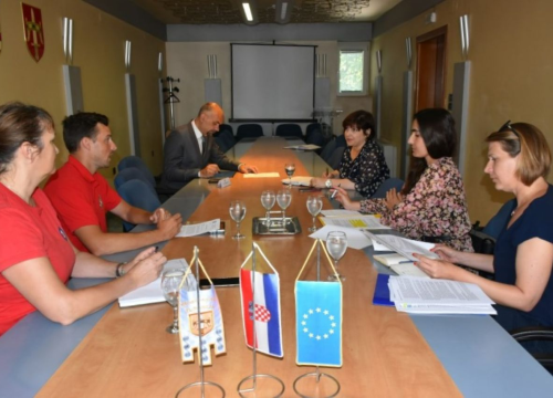 Župan sa suradnicama održao sastanak s predstavnicima HGSS stanice Šibenik