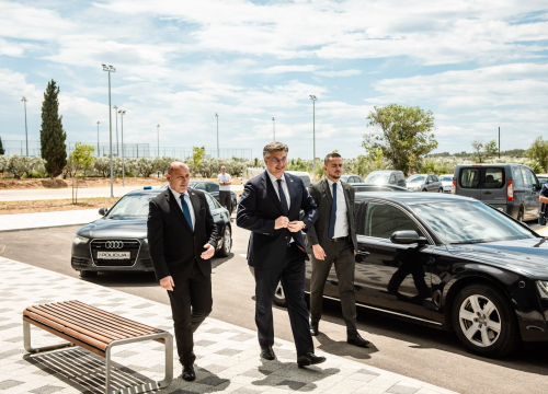 Fotografija 14 - Premijer Plenković otvorio Veteranski centar u Šibeniku: 'Ovo izgleda moćno'