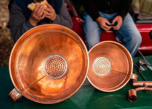 Fotografija 22 - Bili smo na Benkovačkom sajmu: Najtraženija 'roba' su CD-evi Thompsona i Bulića, a za prasetinu se čeka red