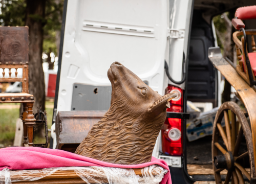 Fotografija 45 - Bili smo na Benkovačkom sajmu: Najtraženija 'roba' su CD-evi Thompsona i Bulića, a za prasetinu se čeka red