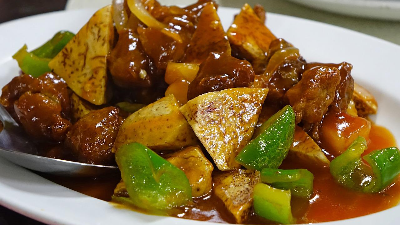 Trik za sočnu i mekanu svinjetinu koja se može rezati žlicom