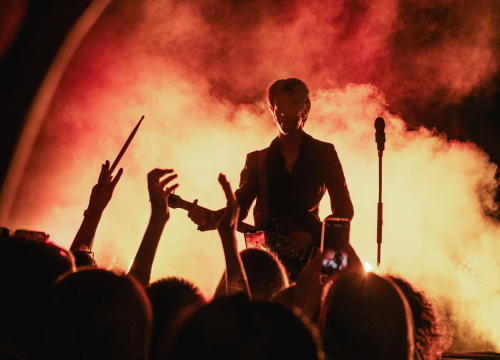 Fotografija 7 - Nema ljubavi u klubu, ljubav je na tvrđavi: Plesnjak za milenijalce uz Buč Kesidi i Nipplepeople