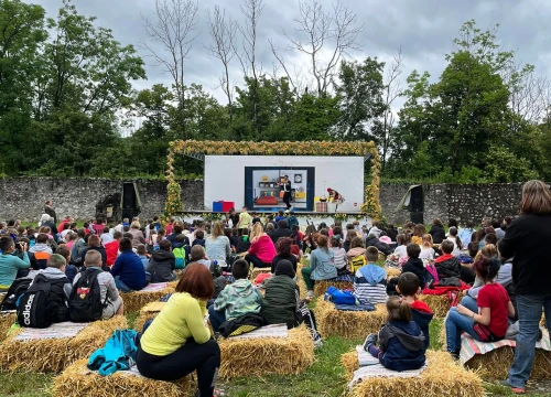 Fotografija 2 - Na bajkovitom festivalu u Ogulinu sudjelovali i predstavnici iz naše županije