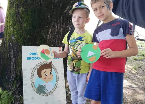 Fotografija 12 - Na bajkovitom festivalu u Ogulinu sudjelovali i predstavnici iz naše županije