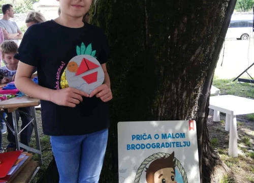 Fotografija 19 - Na bajkovitom festivalu u Ogulinu sudjelovali i predstavnici iz naše županije