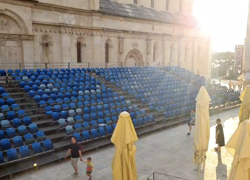 Nakon dvije godine MDF opet ima veliku tribinu, montirana je i spremna čeka djecu!