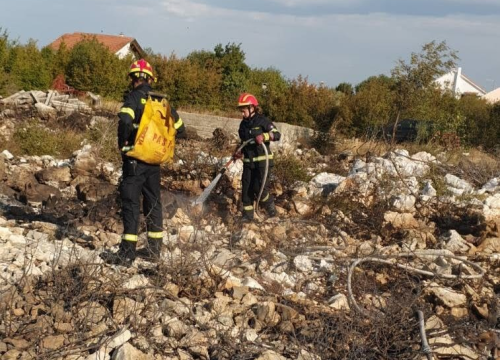 Fotografija 2 - Marta i Brigita ljetnu sezonu provode gaseći požare, a na intervencijama nema poštede: 'Ovo se ne radi zbog novca, već ljubavi'