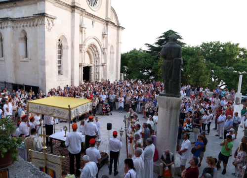 Danas je Tijelovo, znate li što je i od kada se slavi?