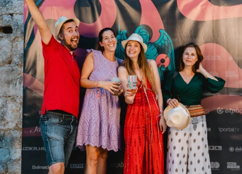 Fotografija 43 - Let's Rock otvorio ljeto glazbenih festivala u Šibeniku: Pogledajte kako je sinoć bilo na Tvrđavi sv. Mihovila