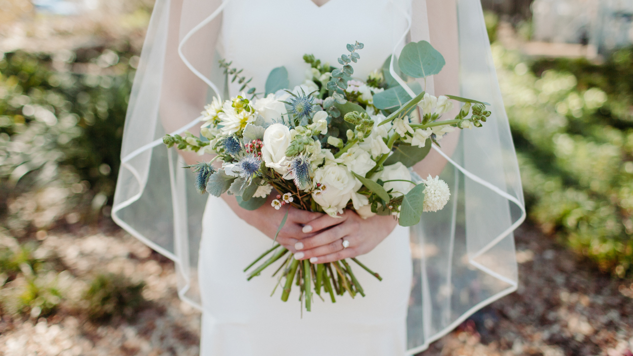 Pet stvari na koje mladenka mora paziti kada bira vjenčanu kumu