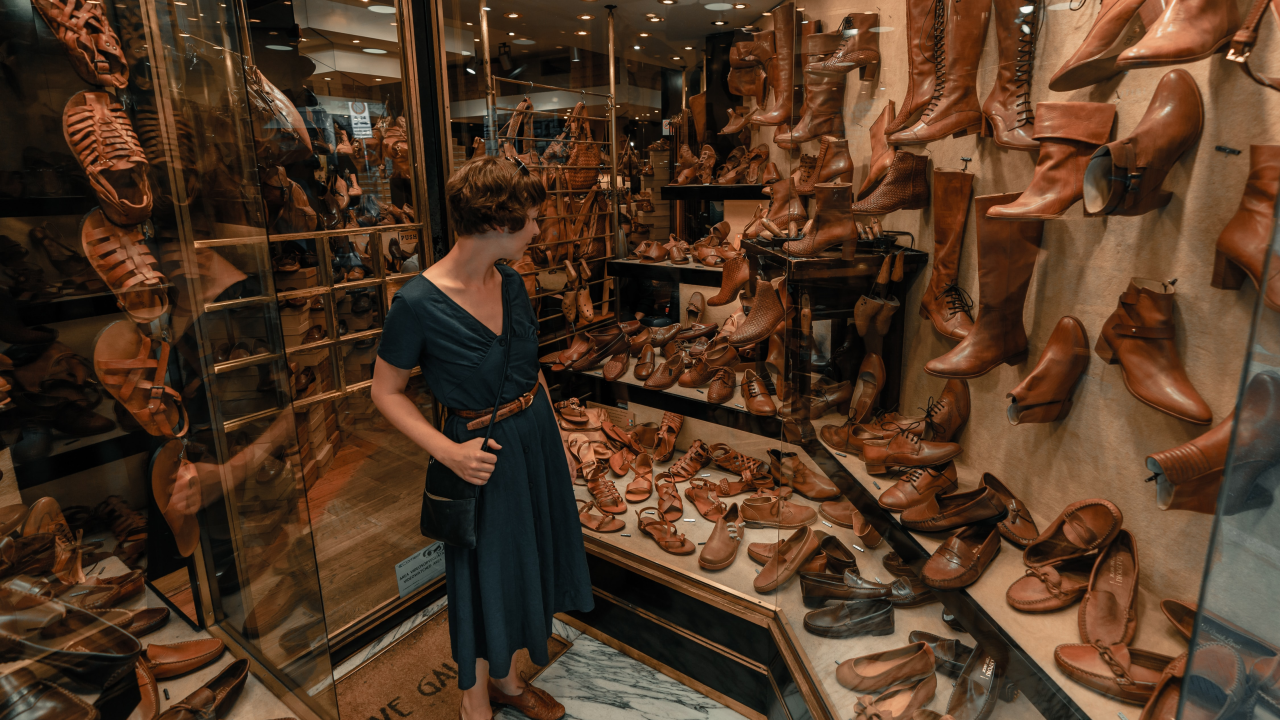 Znate li zašto je najbolje kupovati cipele u popodnevnim satima?