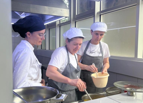 Fotografija 11 - Polaznici POU Šibenik uspješno završili program prekvalifikacije za kuhare, konobare, pekare i slastičare!