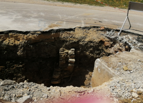 Pronađeni ostaci zida: U Kninu zaustavljeni radovi na jednom dijelu Cesarićeve obale