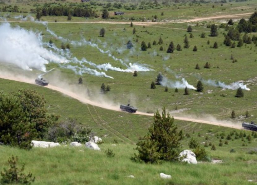 Srpanj pun vojnih vježbi na Crvenoj zemlji, MORH upozorava na eksplozije