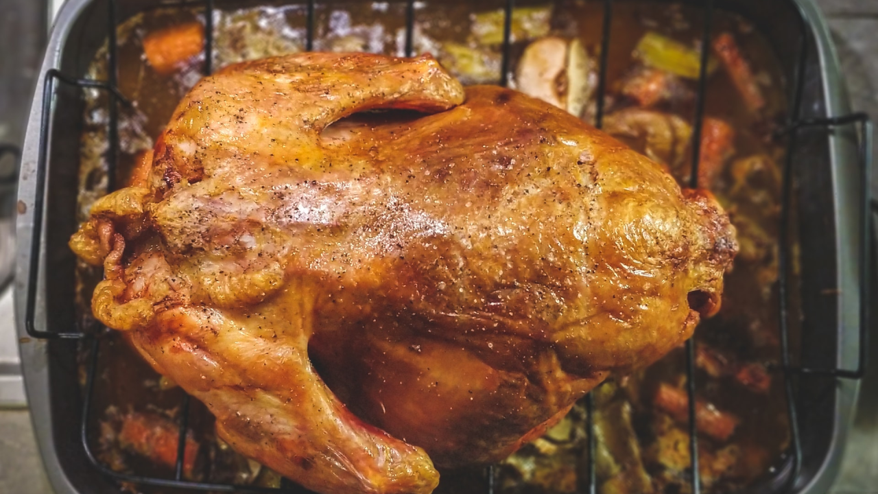 Jedete pileću kožicu? Korisna je za zdravlje, ali ne pretjerujte