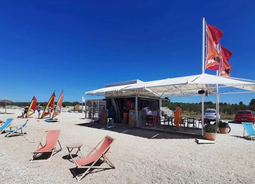 Kinoklub Šibenik večeras na Malom Vignju prikazuje dokumentarac 'Pokreti ruku'