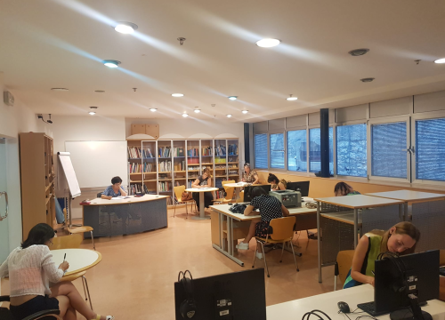 'Večer poezije uz Veru Vujović': Večeras završava druga pjesnička rezidencija Vesna Parun