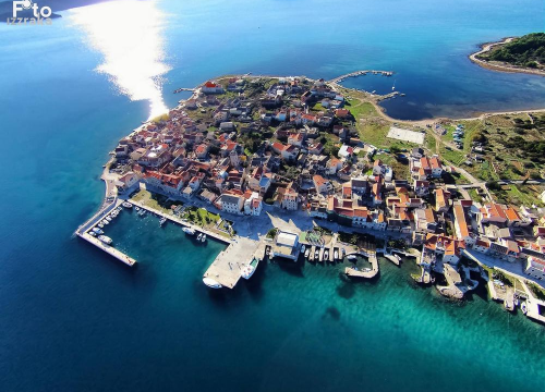 Krapanj: Najniži hrvatski otok s bogatom poviješću i tradicijom