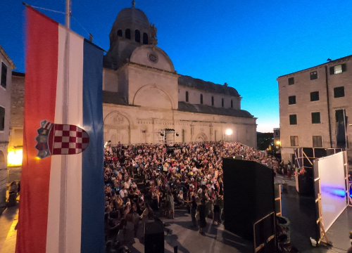 Fotografija 8 - Kazalište podvuklo crtu: 56 vlastitih izvedbi, 17 gostovanja...