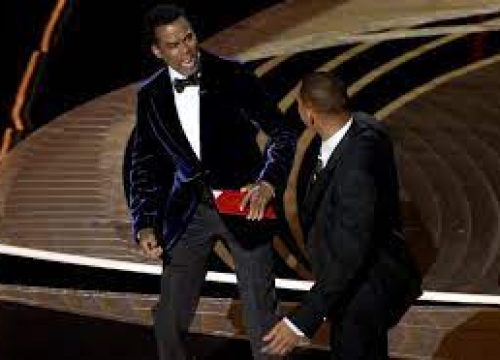 Will Smith se ispričao za šamar Chrisu Rocku