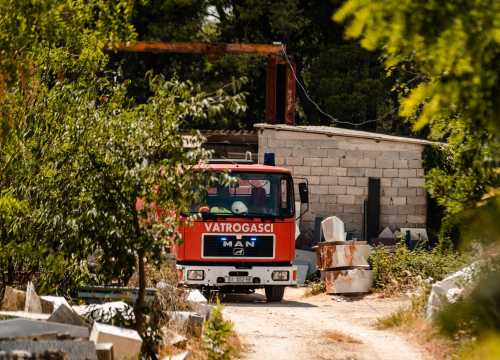 Fotografija 11 - Požar u Dubravi pod nadzorom