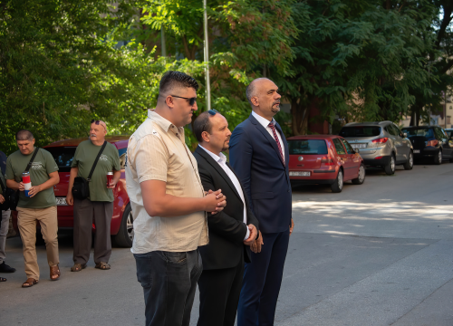 Predstavnici Grada, Županije i branitelja položili vijence u Kninu