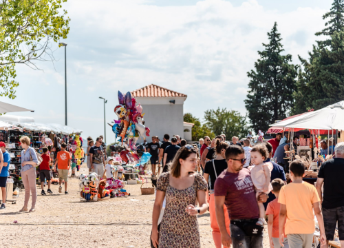 Fotografija 11 - Janjetine nema, ali ima kukuruza: Pečenog, kuhanog i u obliku kokica. I brdo plastike