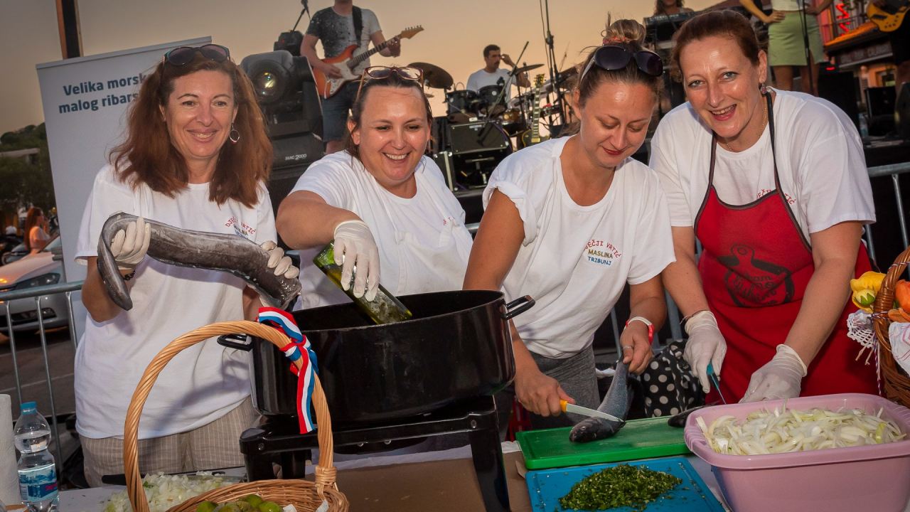 Pogledajte kako je bilo na manifestaciji Okusi Tribunj!