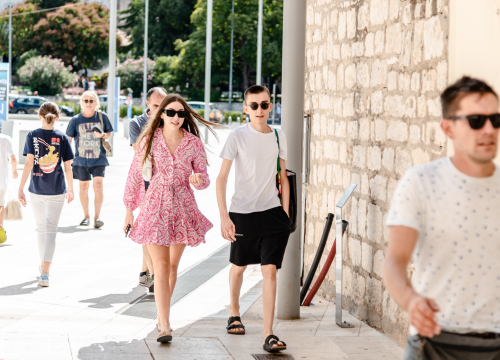 Fotografija 9 - Lijepe Šibenčanke u bezvremenskim modelima i ovog su tjedna ukrale sve poglede u gradu