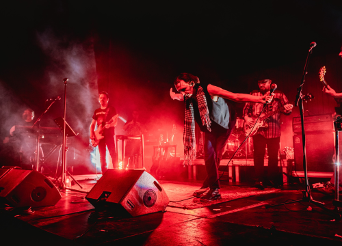 Fotografija 2 - Goran Bare i Majke nastupili na tvrđavi sv. Mihovila i oduševili publiku