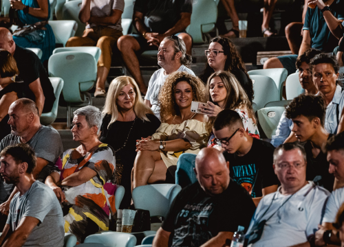 Fotografija 14 - Goran Bare i Majke nastupili na tvrđavi sv. Mihovila i oduševili publiku