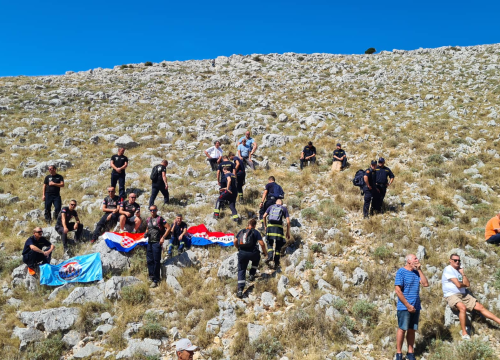 Fotografija 4 - Komemoracija na Kornatima: 'U srcima i dušama članova obitelji uvijek će postojati praznina'