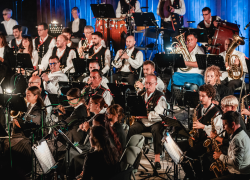 Fotografija 10 - Od Zvona moga grada do Noćas te sanjam majko: Prava šibenska večer na Mihovilu uz Glazbu i 4 Tenora