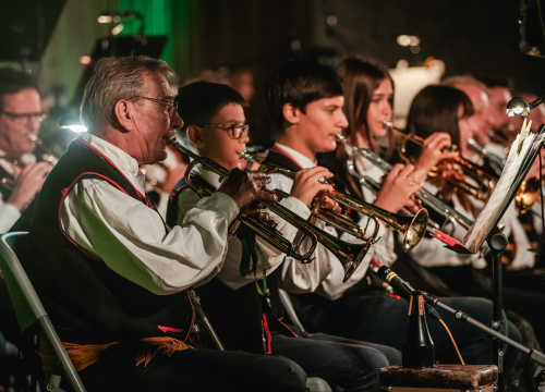 Fotografija 12 - Od Zvona moga grada do Noćas te sanjam majko: Prava šibenska večer na Mihovilu uz Glazbu i 4 Tenora