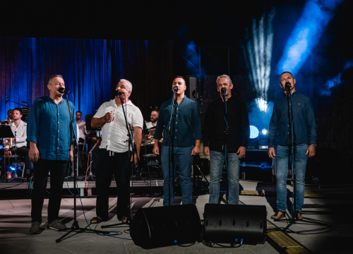 Fotografija 24 - Od Zvona moga grada do Noćas te sanjam majko: Prava šibenska večer na Mihovilu uz Glazbu i 4 Tenora