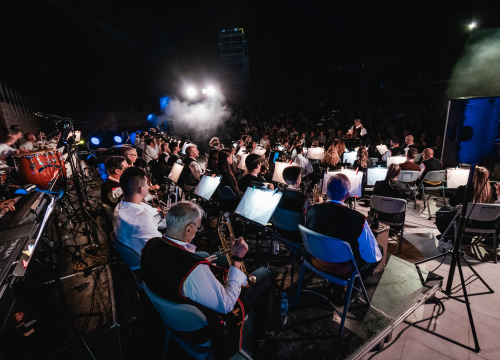 Fotografija 23 - Od Zvona moga grada do Noćas te sanjam majko: Prava šibenska večer na Mihovilu uz Glazbu i 4 Tenora