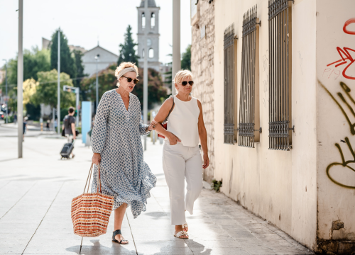 Fotografija 2 - Šibenske ulice kao modne piste: Pogledajte koje su nam trendi kombinacije zapele za oko