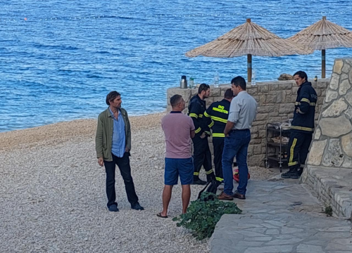 Fotografija 2 - Sinoć u požaru oštećen jedan od simbola Primoštena