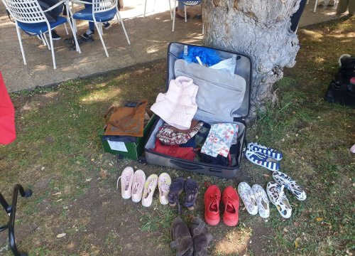 Fotografija 7 - Buvljak ispred Azimuta: Uključile se i Šibenske šape, prihod ide za liječenje nezbrinutih i bolesnih životinja