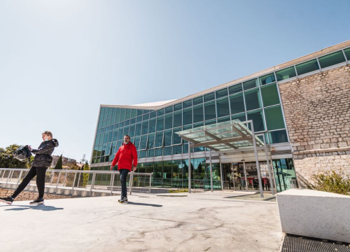 U knjižnici predstavljanje knjige 'Nikola Tesla ispod paučine'