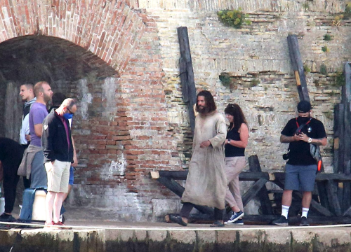 Drugi dan snimanja serije 'Vikinzi: Valhalla' na tvrđavi sv. Nikole