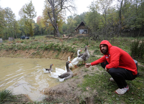Promocija knjige: Kako je trener Stjepana Božića i Gordana Kožulja završio izoliran na Papuku...