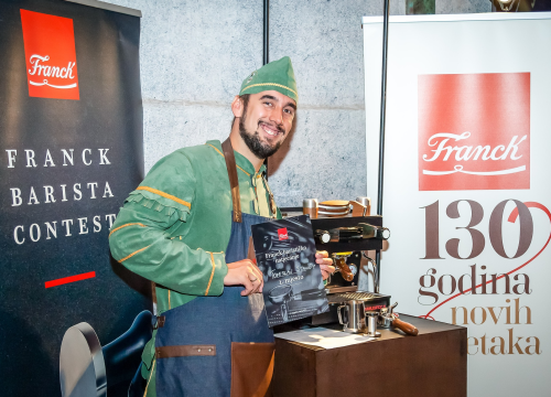 Fotografija 3 - Šibenčanin Tomislav kuha najbolju kavu u regiji, a za sve je kriv otac: 'Svemu me naučio i osoba je kojoj se najviše divim'