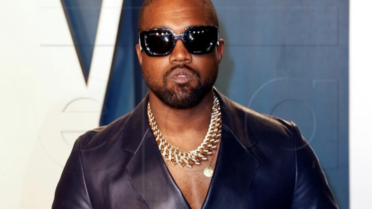 Kanye West, koji je promijenio ime u Ye, prošetao u majici 'Životi bijelih su važni'