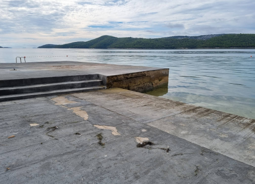 Fotografija 4 - Sanacija plaže u Zablaću neće skoro: Grad raskinuo ugovor s izvođačem radova, traže novog