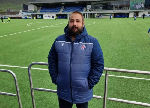 Iza don Ante Škugora prva je godina svećeništva: 'Putujem, idem na utakmice i mladi vide da naši životi nisu toliko različiti'