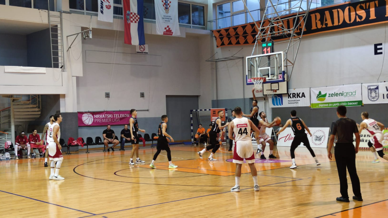 Šibenka potpuno pala u zadnjoj četvrtini, iako su gosti došli sa samo 7 igrača
