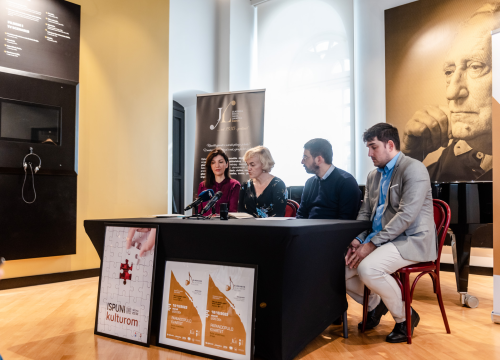 Fotografija 7 - Predstavljene ‘Šibenske glazbene večeri’: 'Prepoznata je potreba grada za jednom cjelogodišnjom koncertnom sezonom'